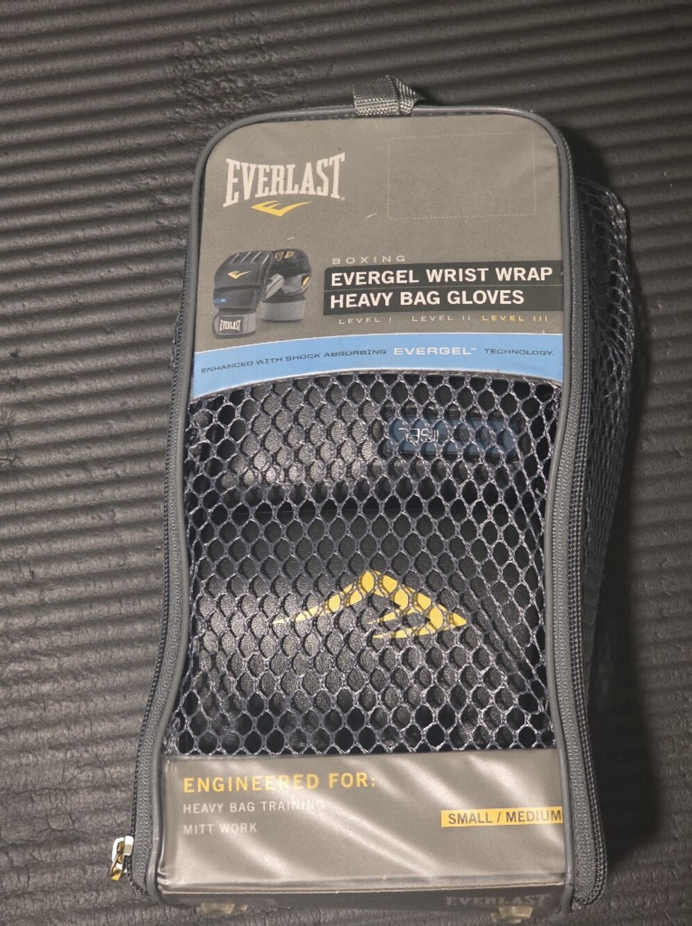 Everlast Boxing Bag gloves